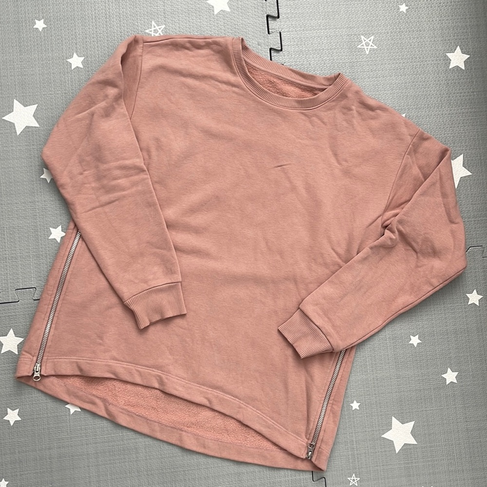 BOGO GAP - Maternity and Nursing Sweatshirt, Size S